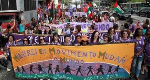 marcha-internacional-mulheres-paulista-2013_cut
